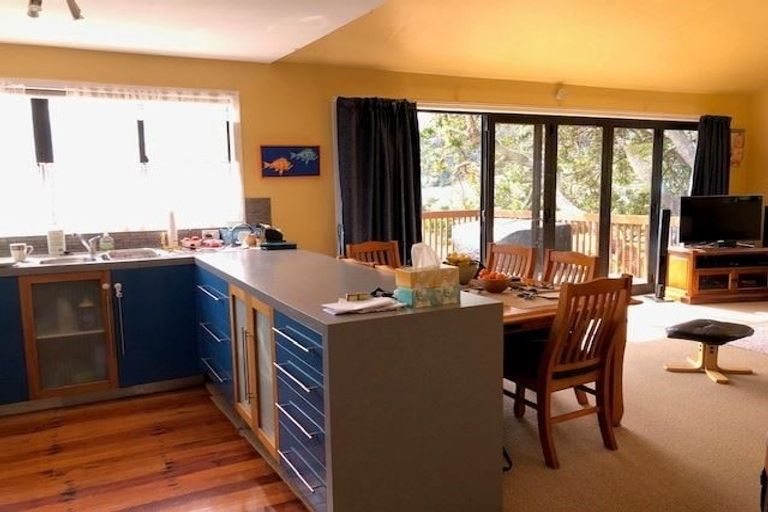 Photo of property in 10 Reotahi Road, Whangarei Heads, Whangarei, 0174