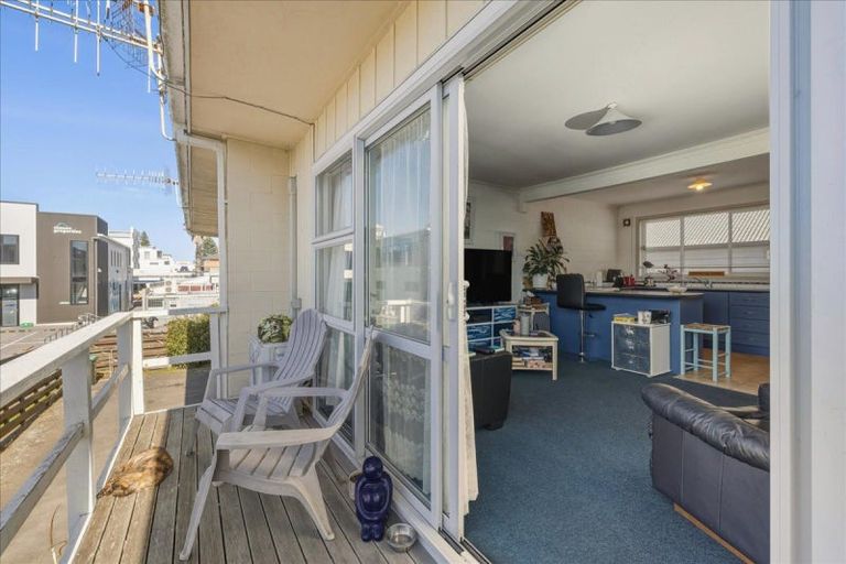 Photo of property in 2/18 May Street, Mount Maunganui, 3116