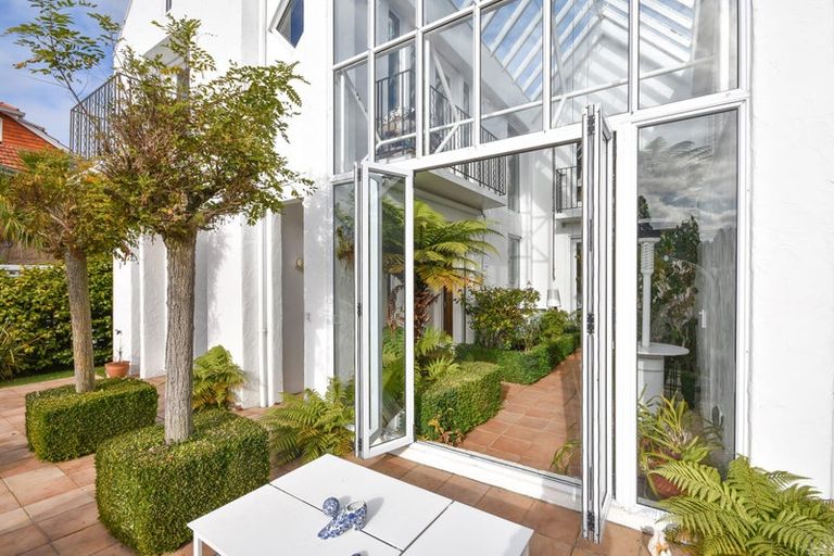 Photo of property in 32 Claremont Street, Maori Hill, Dunedin, 9010