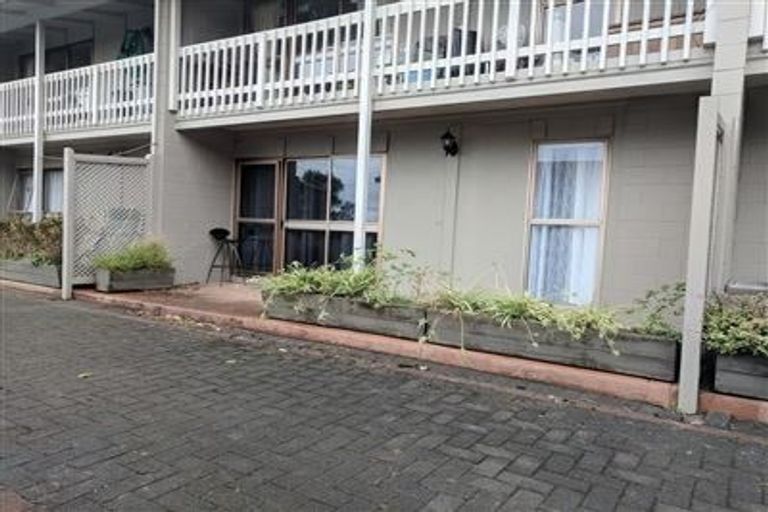 Photo of property in 280b Motutara Road, Muriwai, 0881