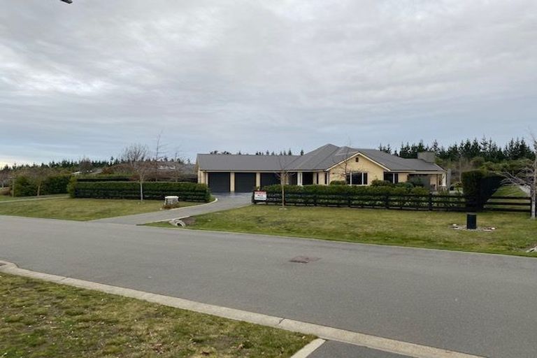 Photo of property in 8 Rossington Drive, West Melton, 7618