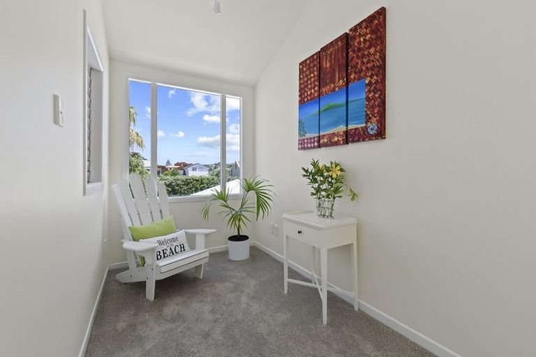 Photo of property in 9a Holiday Road, Milford, Auckland, 0620