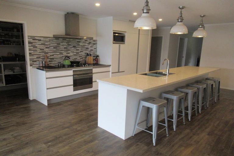 Photo of property in 136 Fairview Drive, Birchville, Upper Hutt, 5372