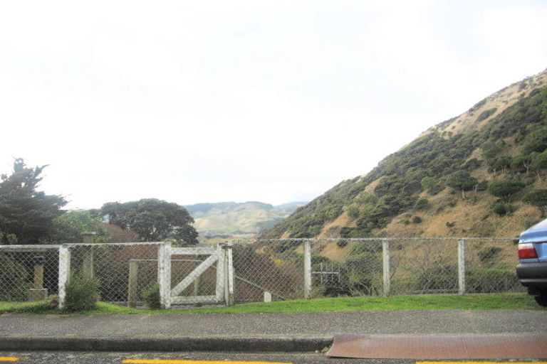 Photo of property in 66 Tilley Road, Paekakariki, 5034