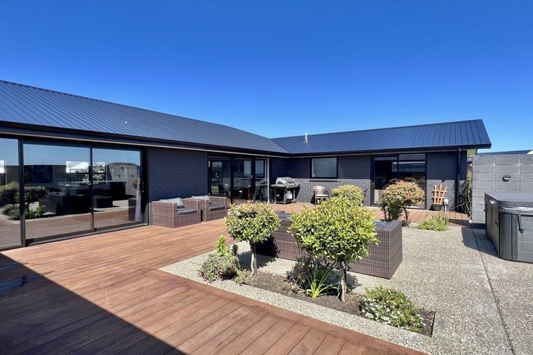 Photo of property in 9 Court Of Ascot, Seaward Bush, Invercargill, 9812