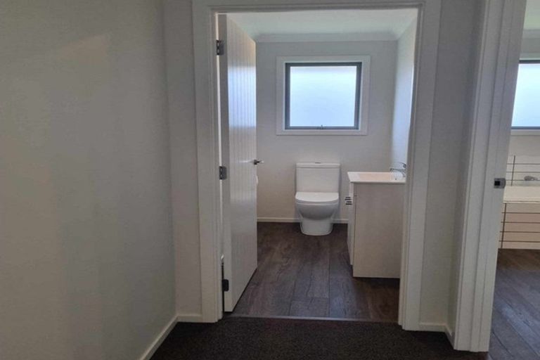 Photo of property in 5 Turnbull Crescent, Wanaka, 9305