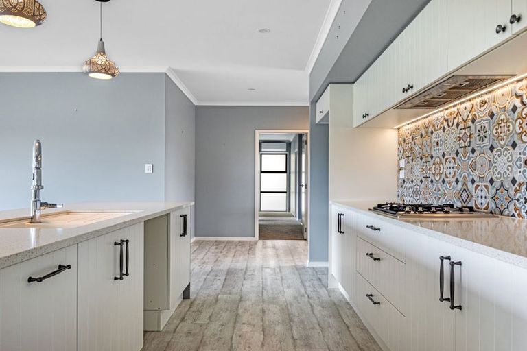 Photo of property in 8 Awatiro Drive, Kaukapakapa, 0871