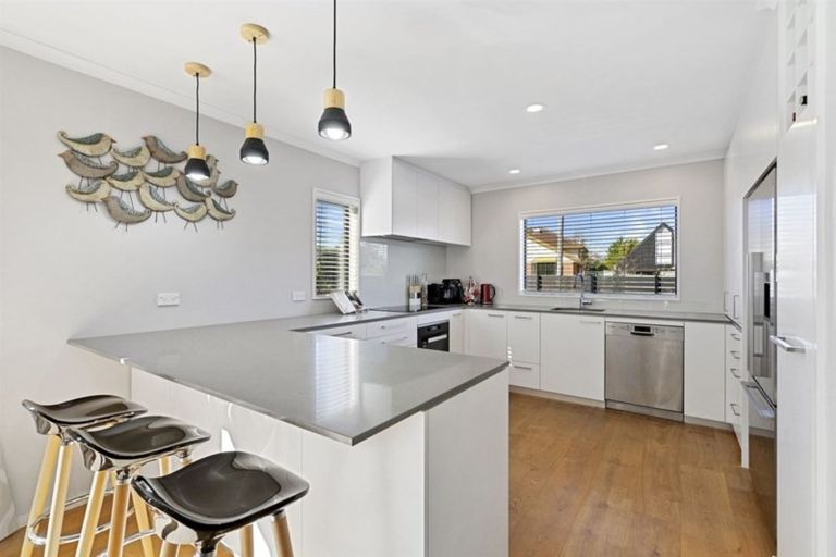 Photo of property in 6b Highgate Avenue, Merivale, Christchurch, 8014