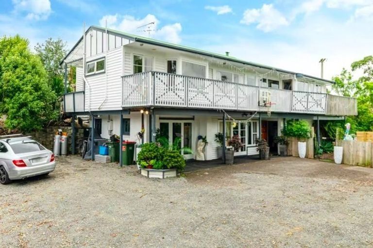 Photo of property in 449 Pine Valley Road, Dairy Flat, Silverdale, 0992