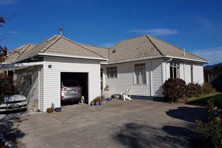 Photo of property in 8946 State Highway 2, Waihi, 3682