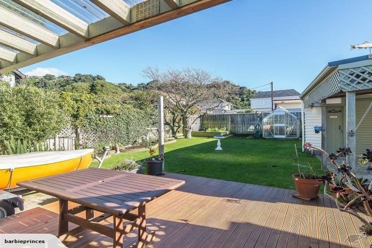 Photo of property in 34 Monro Street, Seatoun, Wellington, 6022