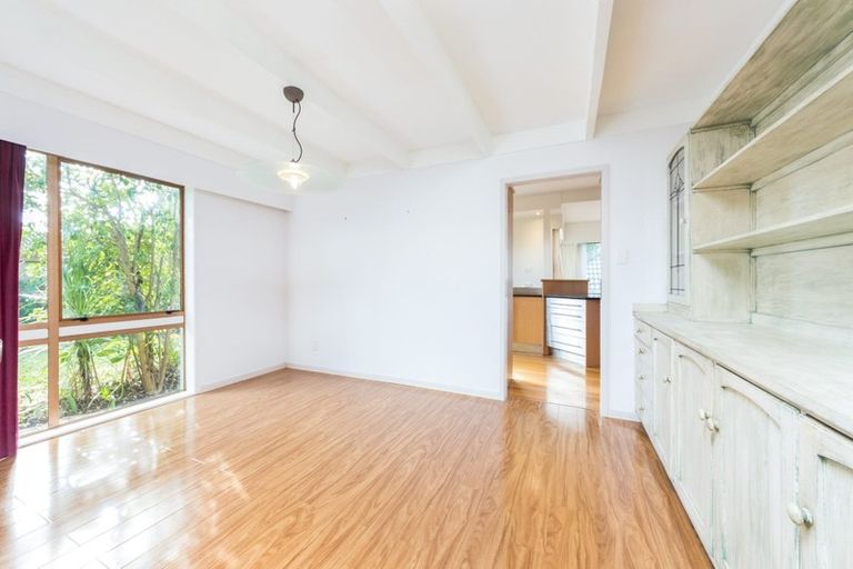 Photo of property in 175 Bleakhouse Road, Mellons Bay, Auckland, 2014