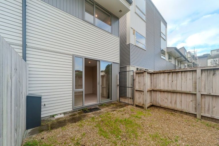 Photo of property in 15/31 Princess Terrace, Newtown, Wellington, 6021