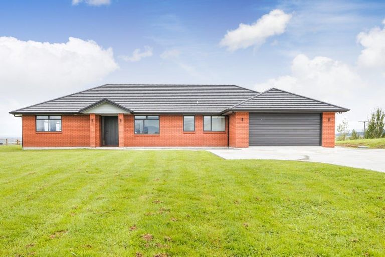 Photo of property in 117 Kingsdale Park Drive, Aokautere, Palmerston North, 4471