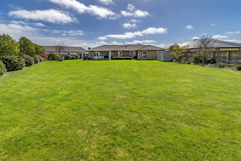 Photo of property in 15 Gladys Place, Levin, 5510