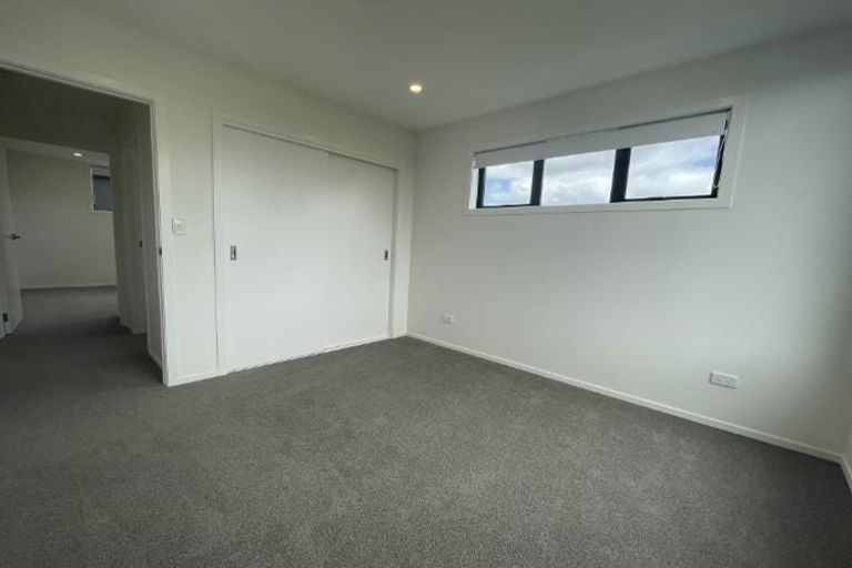 Photo of property in 15/12 Tawa Road, Te Atatu Peninsula, Auckland, 0610