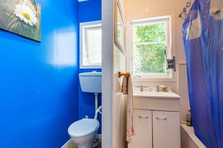 Photo of property in 19 Aorangi Road, Paraparaumu, 5032