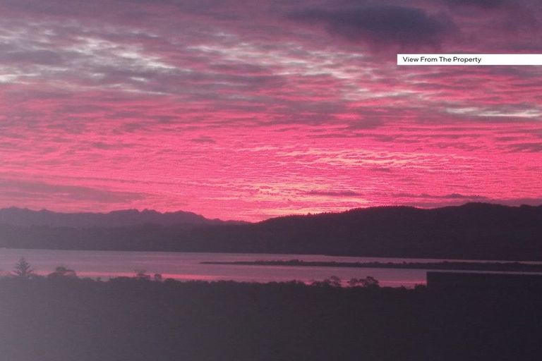 Photo of property in 33 Raumati Crescent, Onerahi, Whangarei, 0110