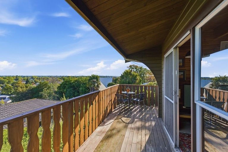 Photo of property in 365 Centaurus Road, Hillsborough, Christchurch, 8022