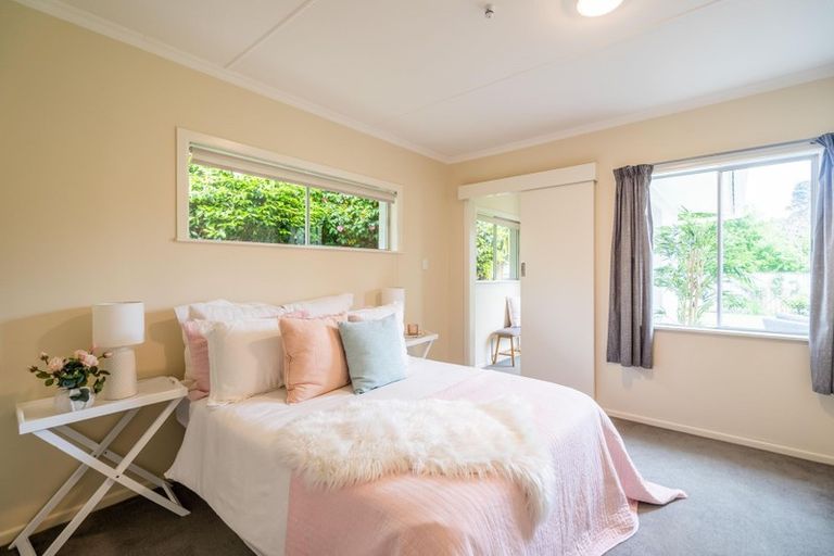 Photo of property in 8 Leybourne Avenue, Waikanae, 5036