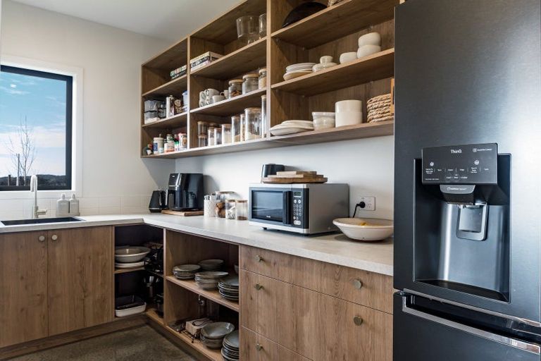 Photo of property in 44 Rangitahi Road, Raglan, 3225