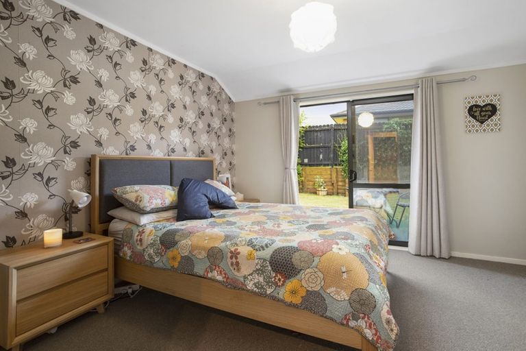 Photo of property in 34 Cyclamen Road, Mangere, Auckland, 2022