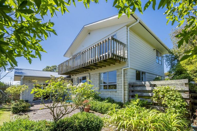 Photo of property in 105 Rangiuru Road, Otaki Beach, Otaki, 5512
