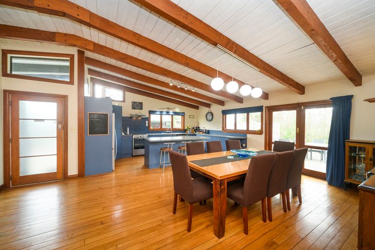 Photo of property in 803 Roberts Line, Bunnythorpe, Palmerston North, 4478