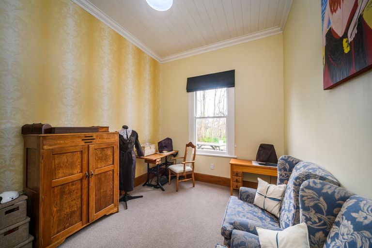 Photo of property in 803 Roberts Line, Bunnythorpe, Palmerston North, 4478