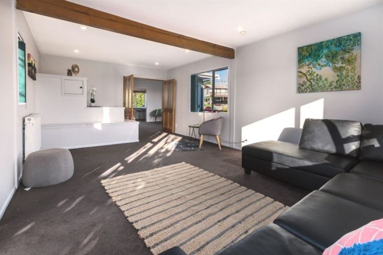 Photo of property in 92 Conclusion Street, Ascot Park, Porirua, 5024