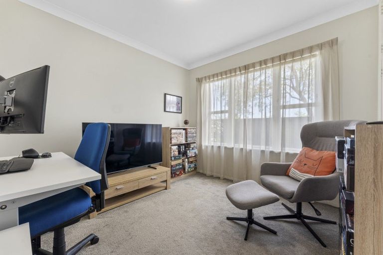 Photo of property in 19a Fairfield Road, Levin, 5510
