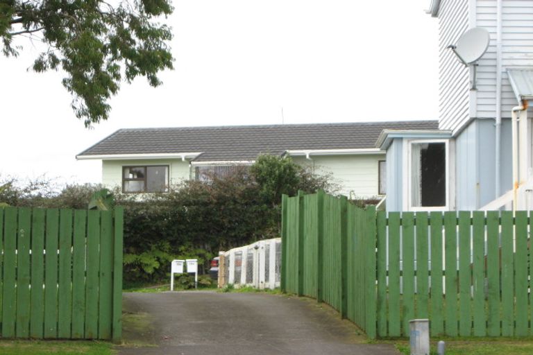 Photo of property in 16b Resolution Place, Marfell, New Plymouth, 4310