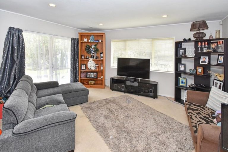 Photo of property in 99 Settlement Road, Papakura, 2110