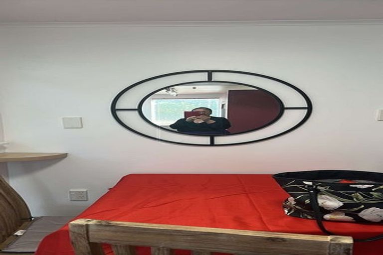 Photo of property in 60 Beazley Avenue, Paparangi, Wellington, 6037