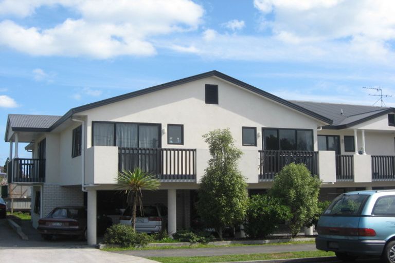 Photo of property in Othello House, 22-24 Mount Edgcumbe Street, New Plymouth, 4310