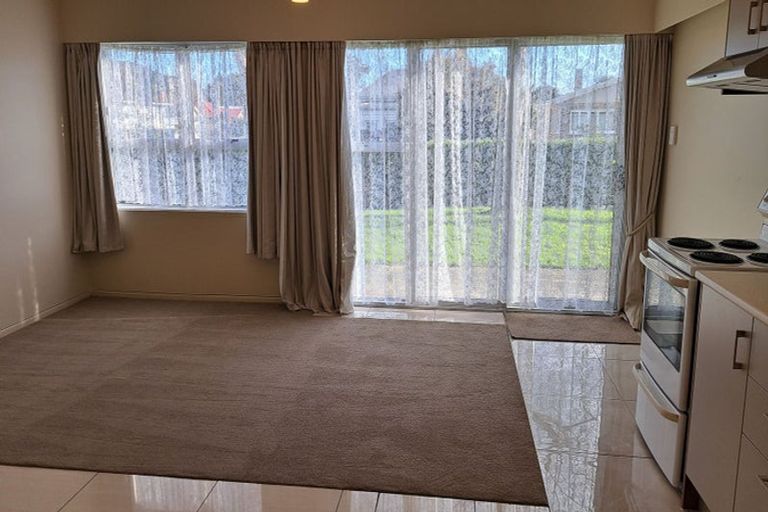 Photo of property in 16 First Avenue, Avenues, Whangarei, 0110