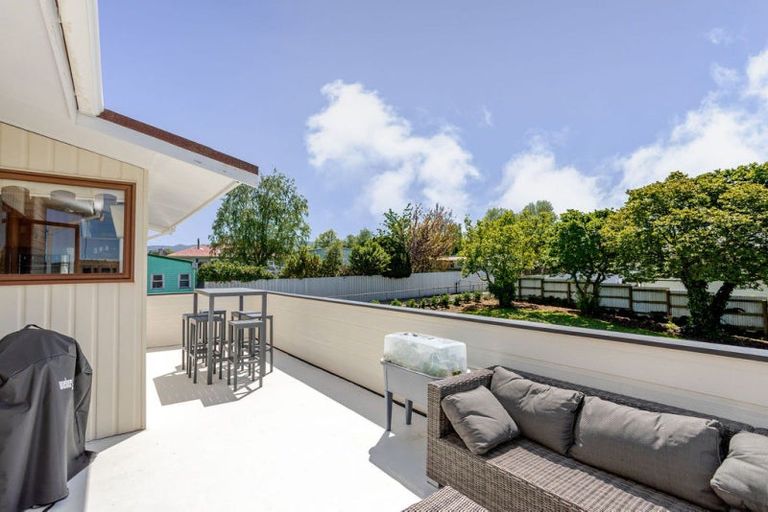 Photo of property in 3 Drummond Street, Dannevirke, 4930