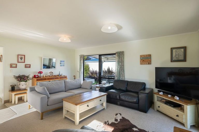 Photo of property in 277b Rangiuru Road, Otaki, 5512