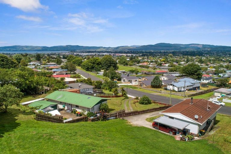Photo of property in 76 Turner Drive, Western Heights, Rotorua, 3015