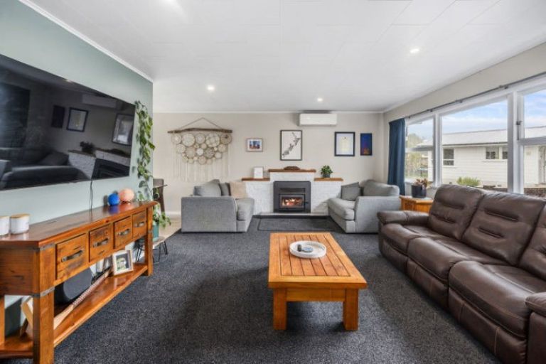 Photo of property in 17 Homedale Street, Pukehangi, Rotorua, 3015