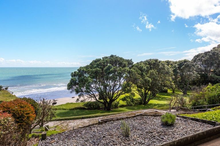 Photo of property in 24 Motukari Place, Onaero, Urenui, 4383