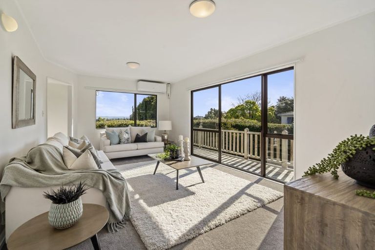 Photo of property in 2/49 Merani Street, Belmont, Auckland, 0622