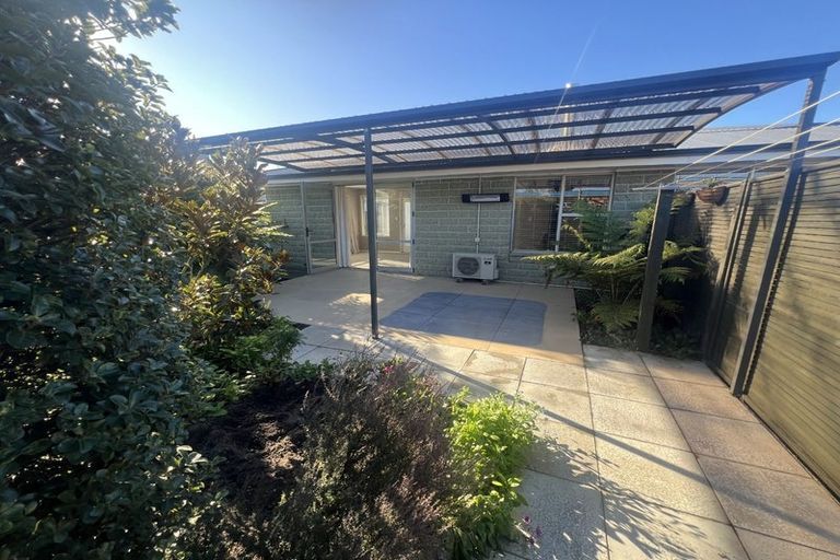 Photo of property in 2/14 Apollo Place, Papanui, Christchurch, 8052