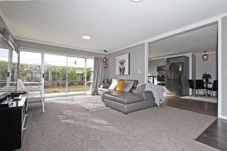 Photo of property in 6 Windlesham Place, Wakefield, 7025