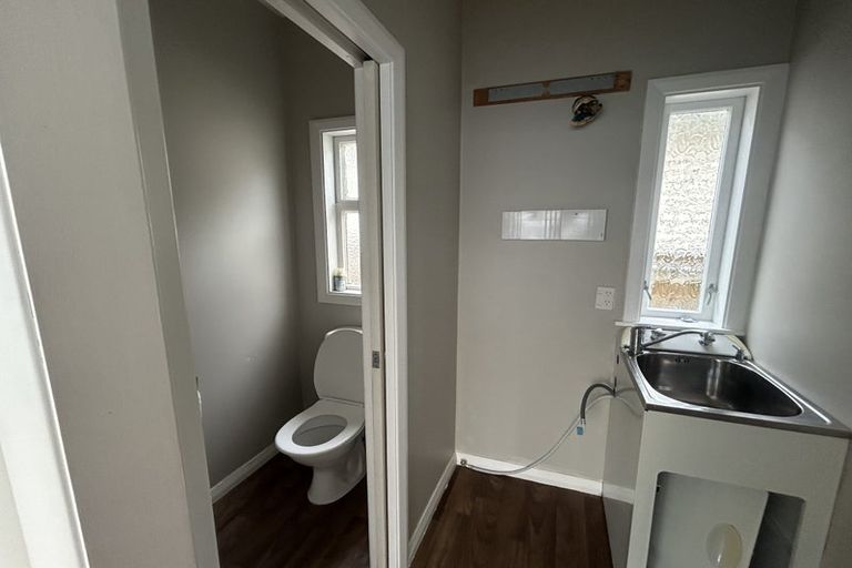 Photo of property in 227 The Parade, Island Bay, Wellington, 6023