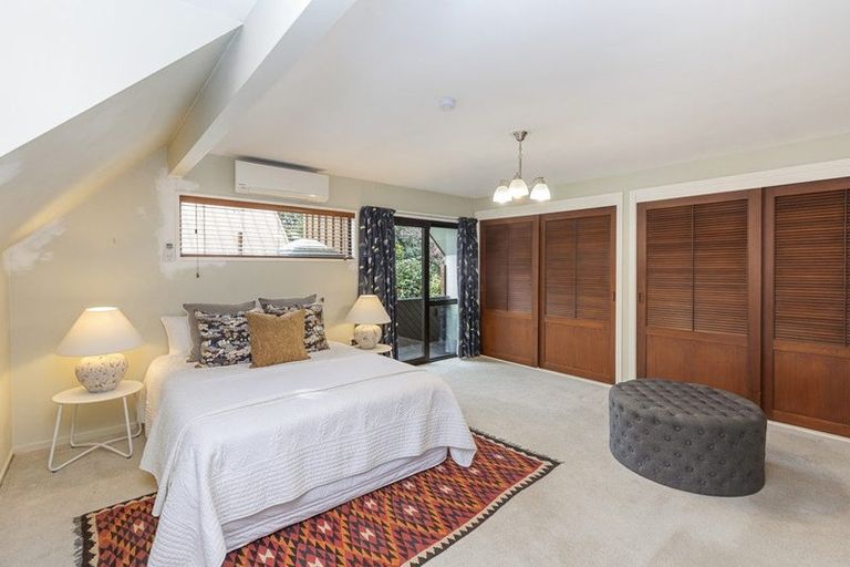 Photo of property in 21 Dunrobin Place, Avonhead, Christchurch, 8042