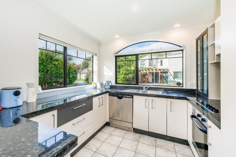 Photo of property in 3 Cabernet Close, Paraparaumu, 5032