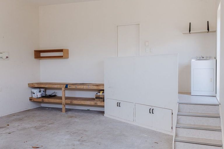 Photo of property in 102 Weggery Drive, Waikanae Beach, Waikanae, 5036