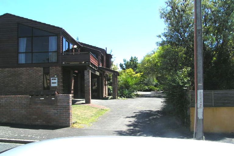 Photo of property in 1/11 Faulkner Road, Northcote Point, Auckland, 0627