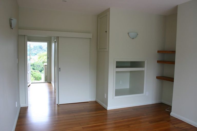 Photo of property in 2 Rodney Street, Northland, Wellington, 6012
